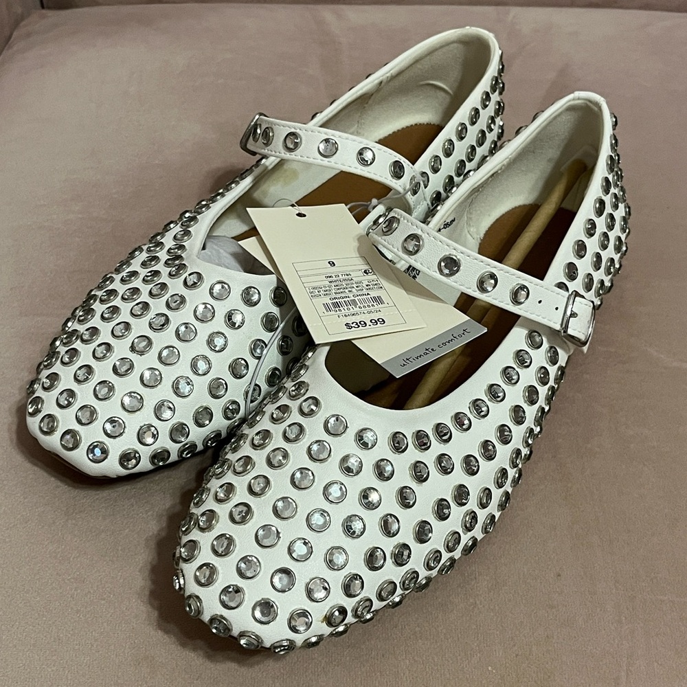 NWT a new day ISSA RHINESTONE MARY JANE BALLET FLATS Size 9 WHITE Feminine Bling